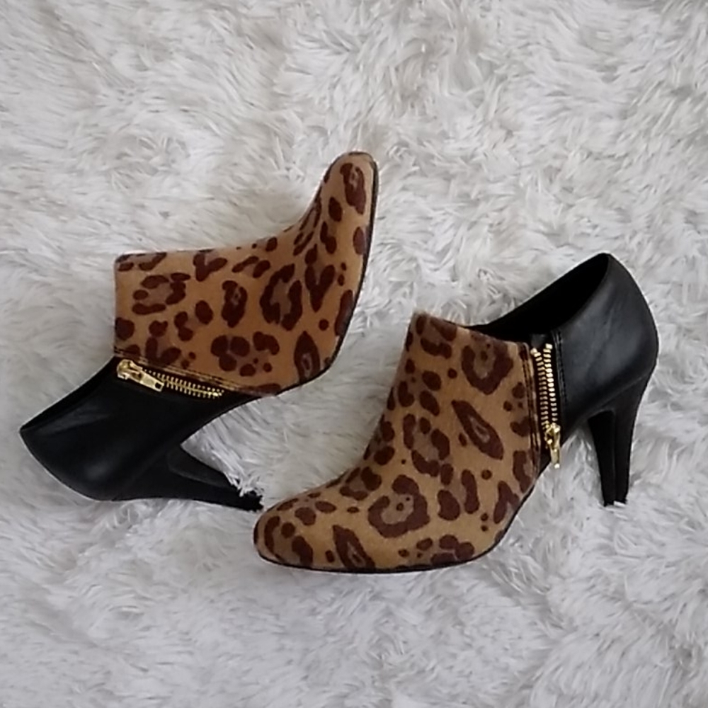 Dexflex Comfort Cheeta Bootie Sz. 9